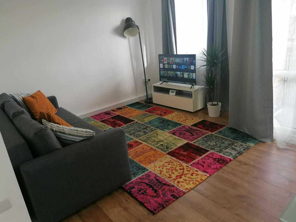 Apartamento White Apartment, Your *