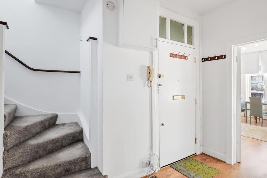 Duplex 3 Bedroom Flat Golders Londres