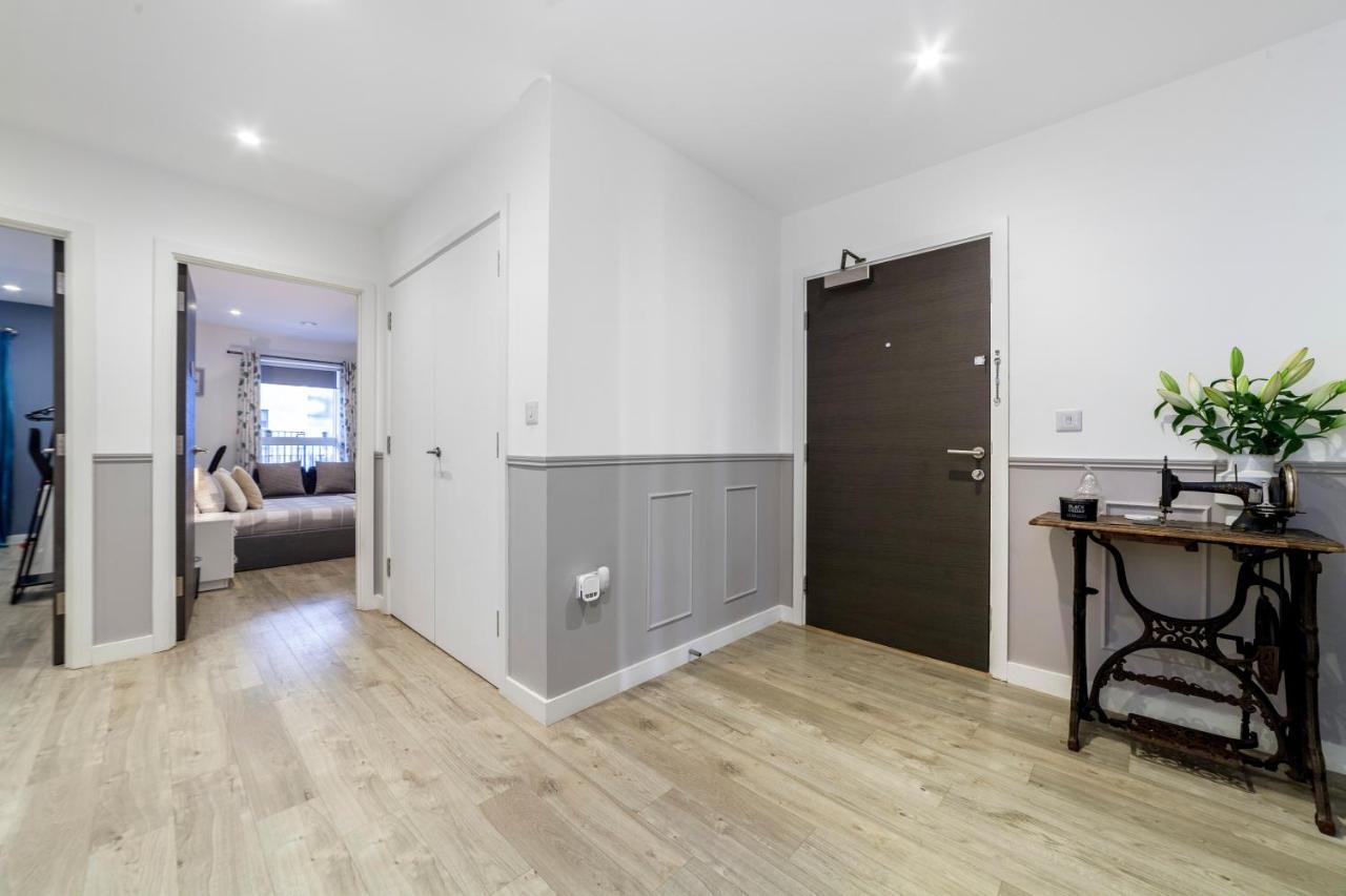 Private Double Bd With Optional Balcony, 15 Mins To Cc Londen