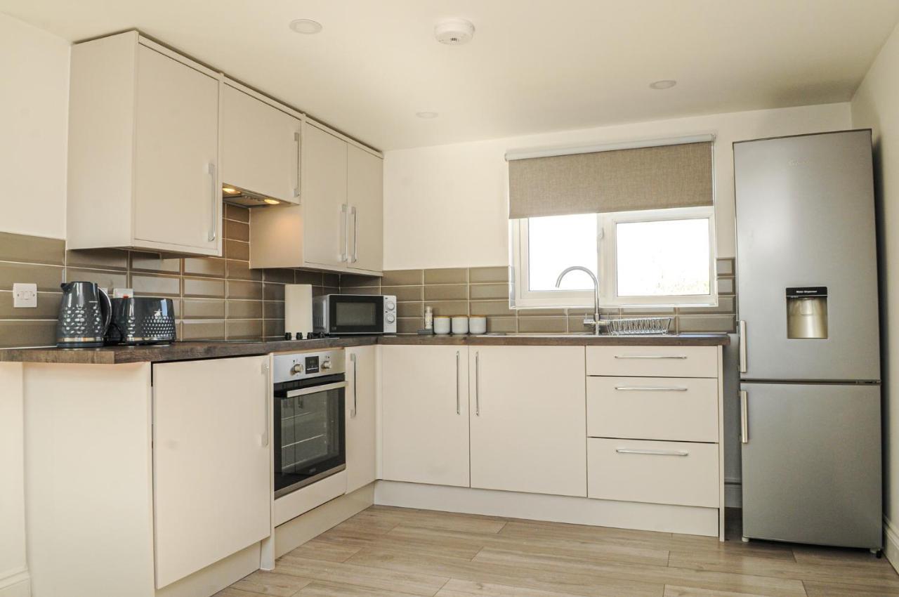 Luxury 5 Star - Parking, Garden, Nr Greater Metro Stations * Londres