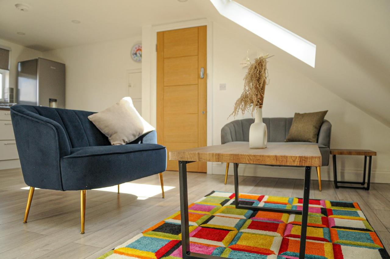 Luxury 5 Star - Parking, Garden, Nr Greater Metro Stations Apartamento *