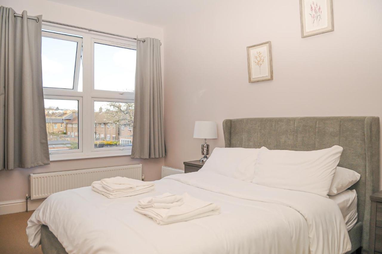 Apartamento Luxury 5 Star - Parking, Garden, Nr Greater Metro Stations *
