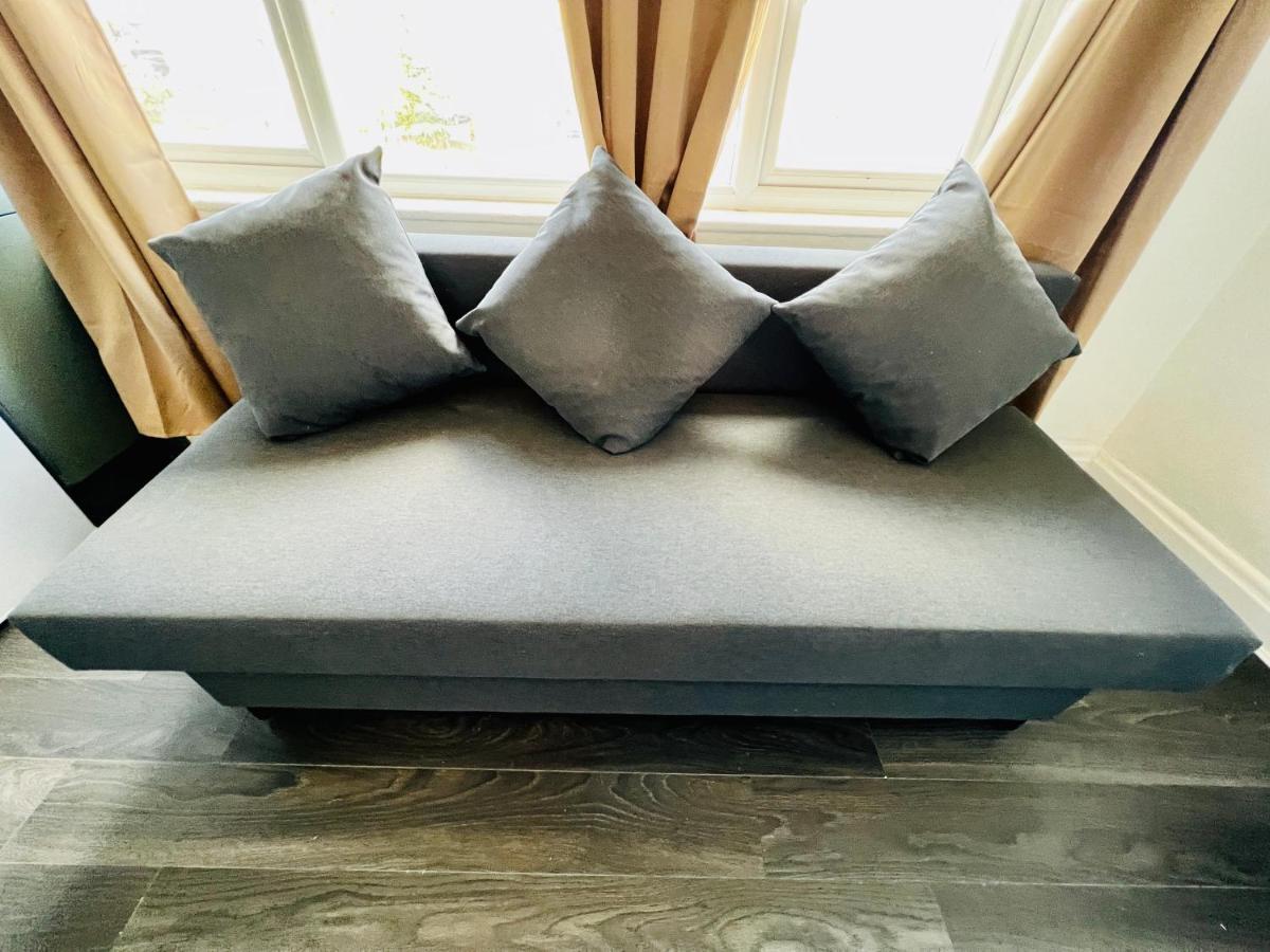 Luxury Near Wembley Stadium, Wembley Arena, Designer Outlet