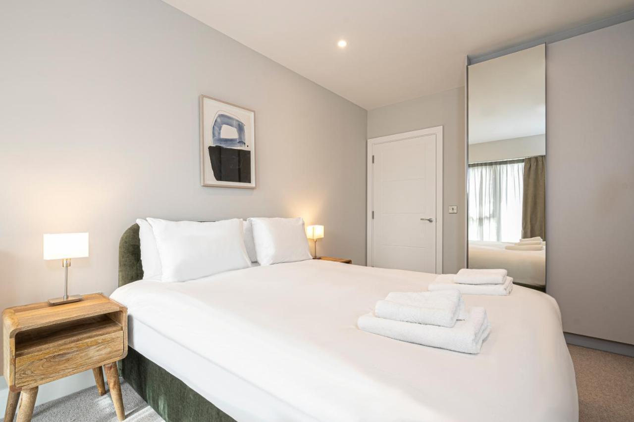 Altido New Near Battersea Power Station Apartment London