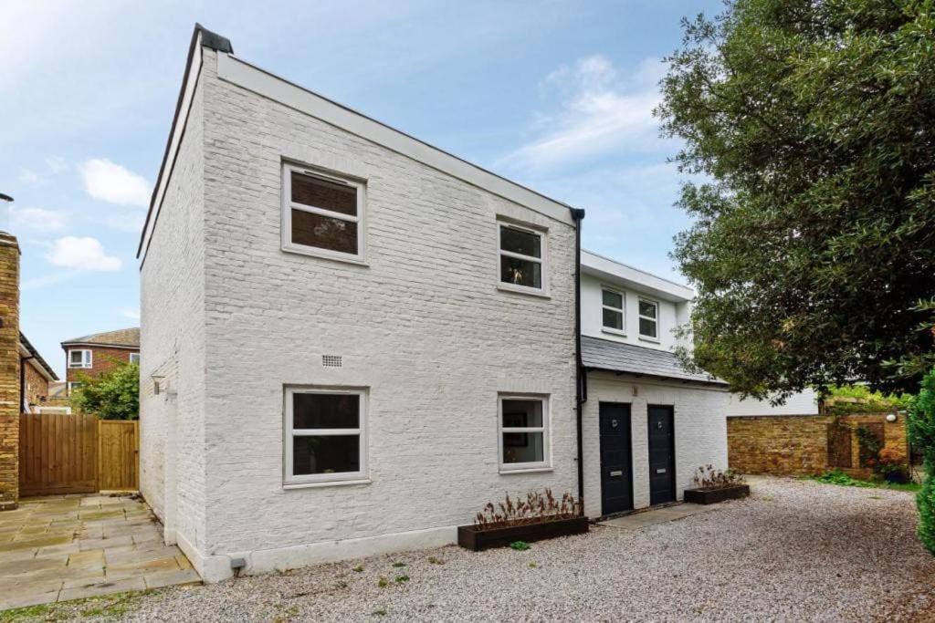 Vakantiehuis Amazing 3 Bed Interior Designed House With Garden - 114 The Hervey *