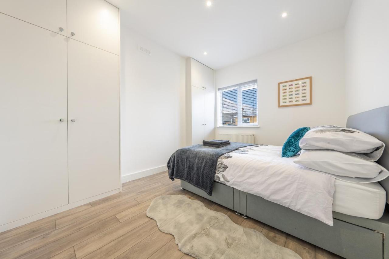 Modern Split Level 2br Spacious Maida Vale *