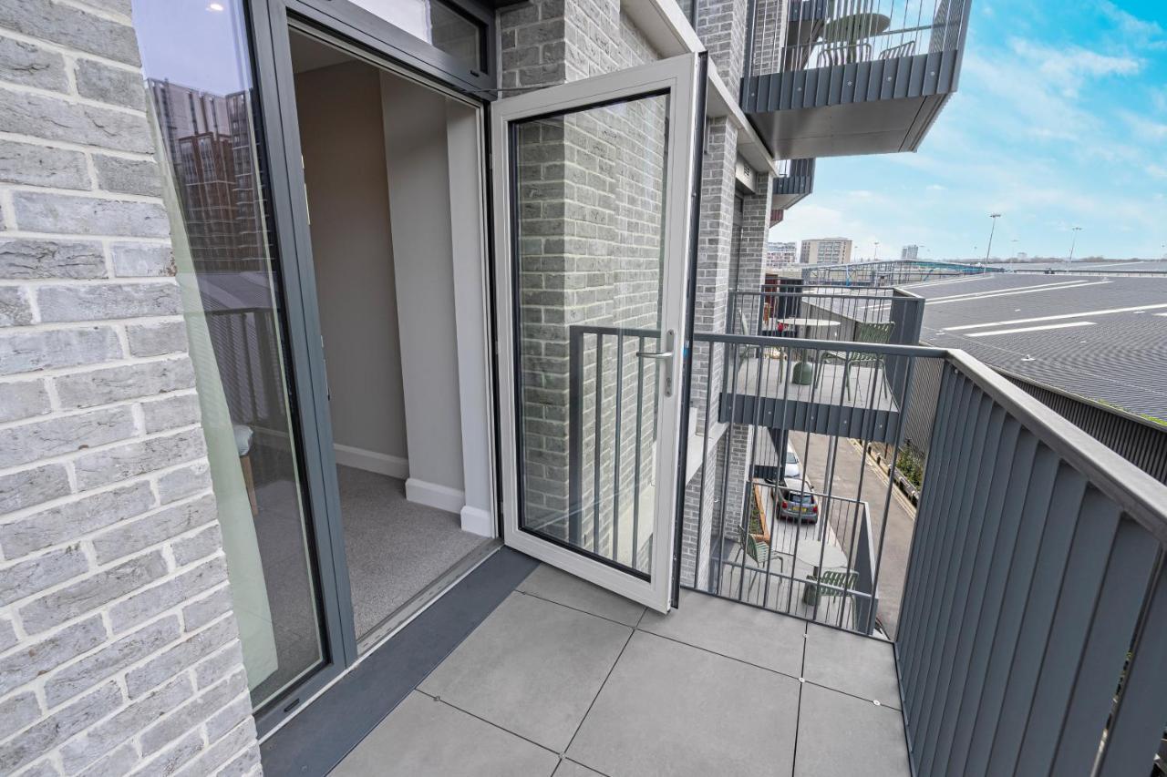Apartment Altido New Near Battersea Power Station London