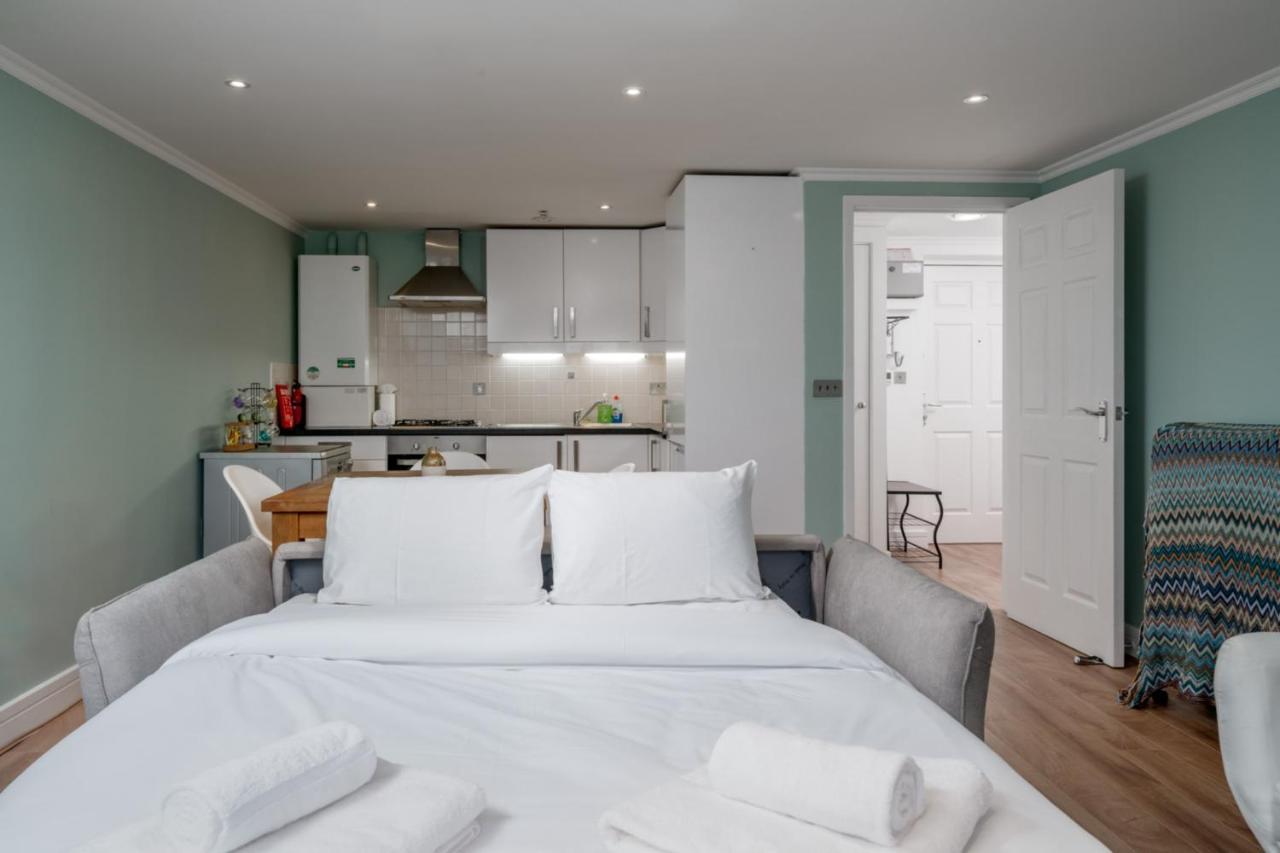 Appartement Modern Luxury Apartment, Sleeps Five, Barons Court