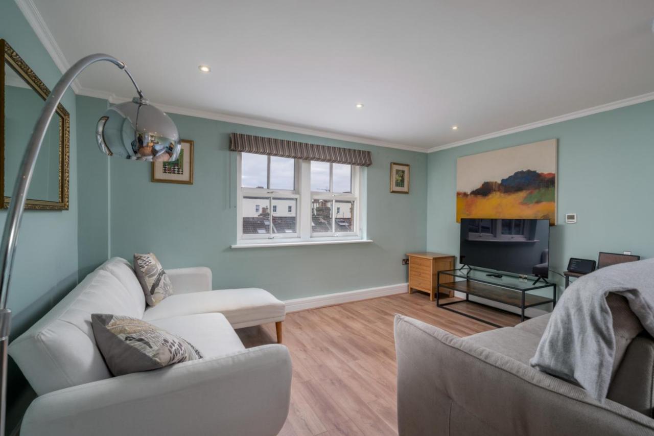 Appartement Modern Luxury Apartment, Sleeps Five, Barons Court *