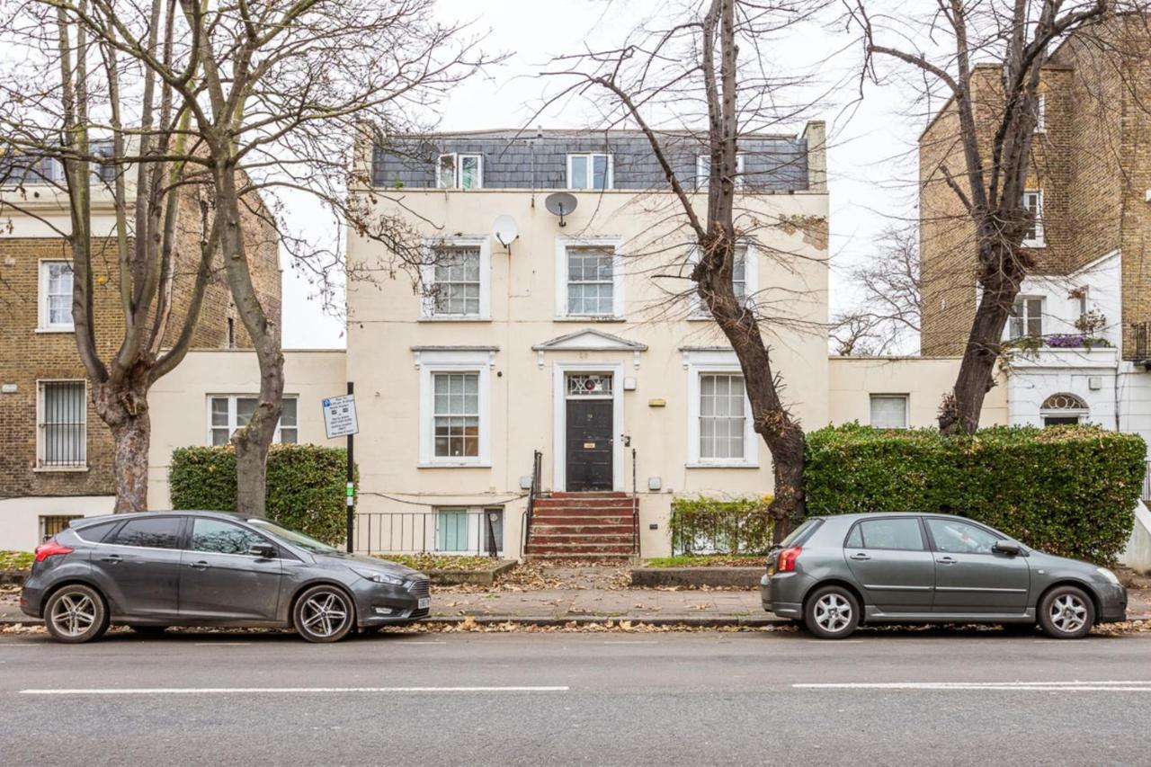 Cosy Oval London