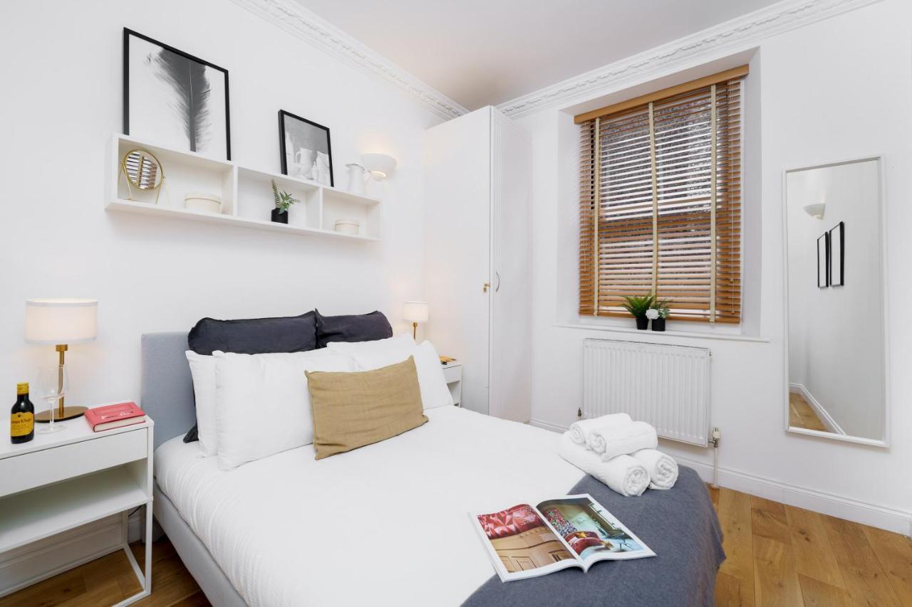 2 Bedr, 3 Beds, 1 Bath Thames, Trafalgar Sq Londres