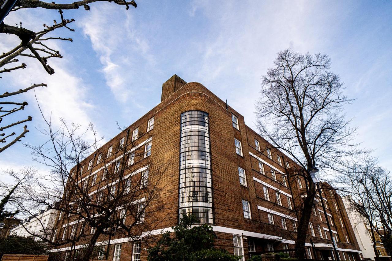 Bowden Court Hostal