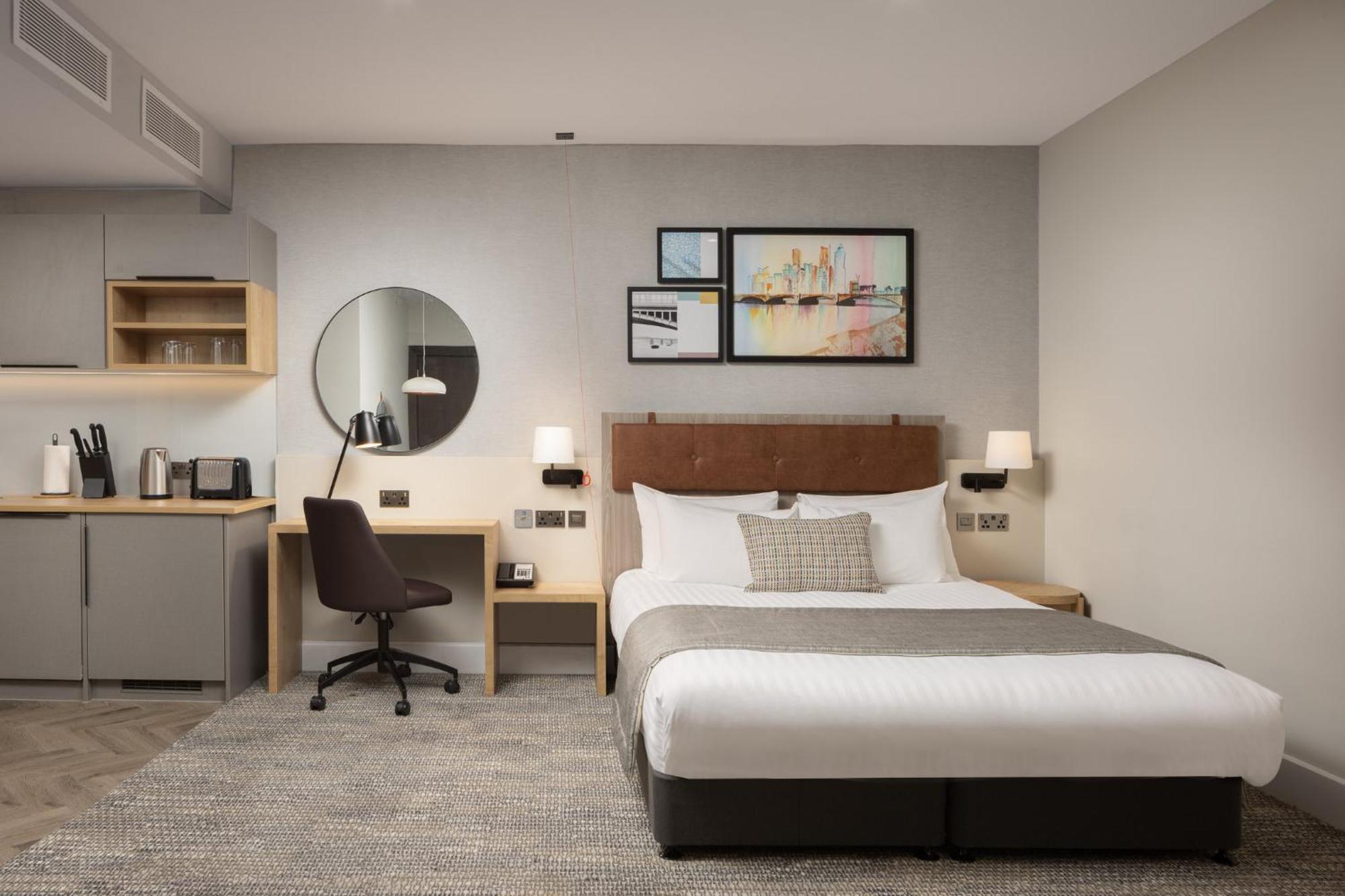Staybridge London-vauxhall By Ihg Hotel Londres