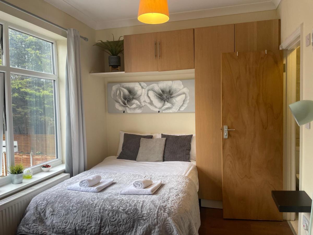 Amazing Studio Room in Walthamstoww * Londen
