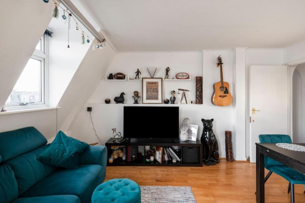 Hyde Park Rooftop Apartment