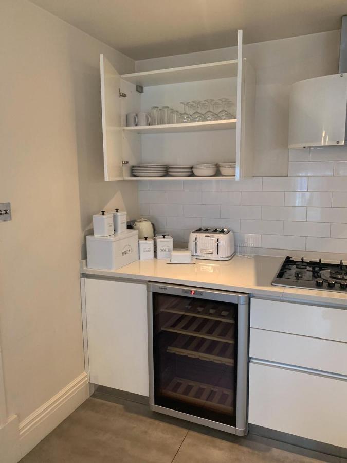 Villa Clarges- Hyde Park *
