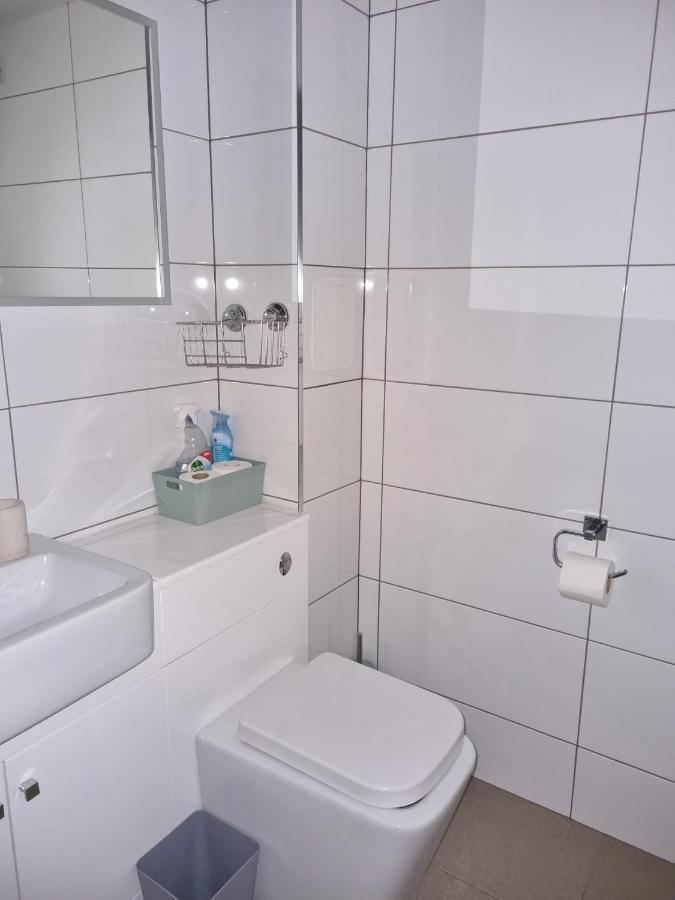 1 Bed Near Vibrant Bethnal Green