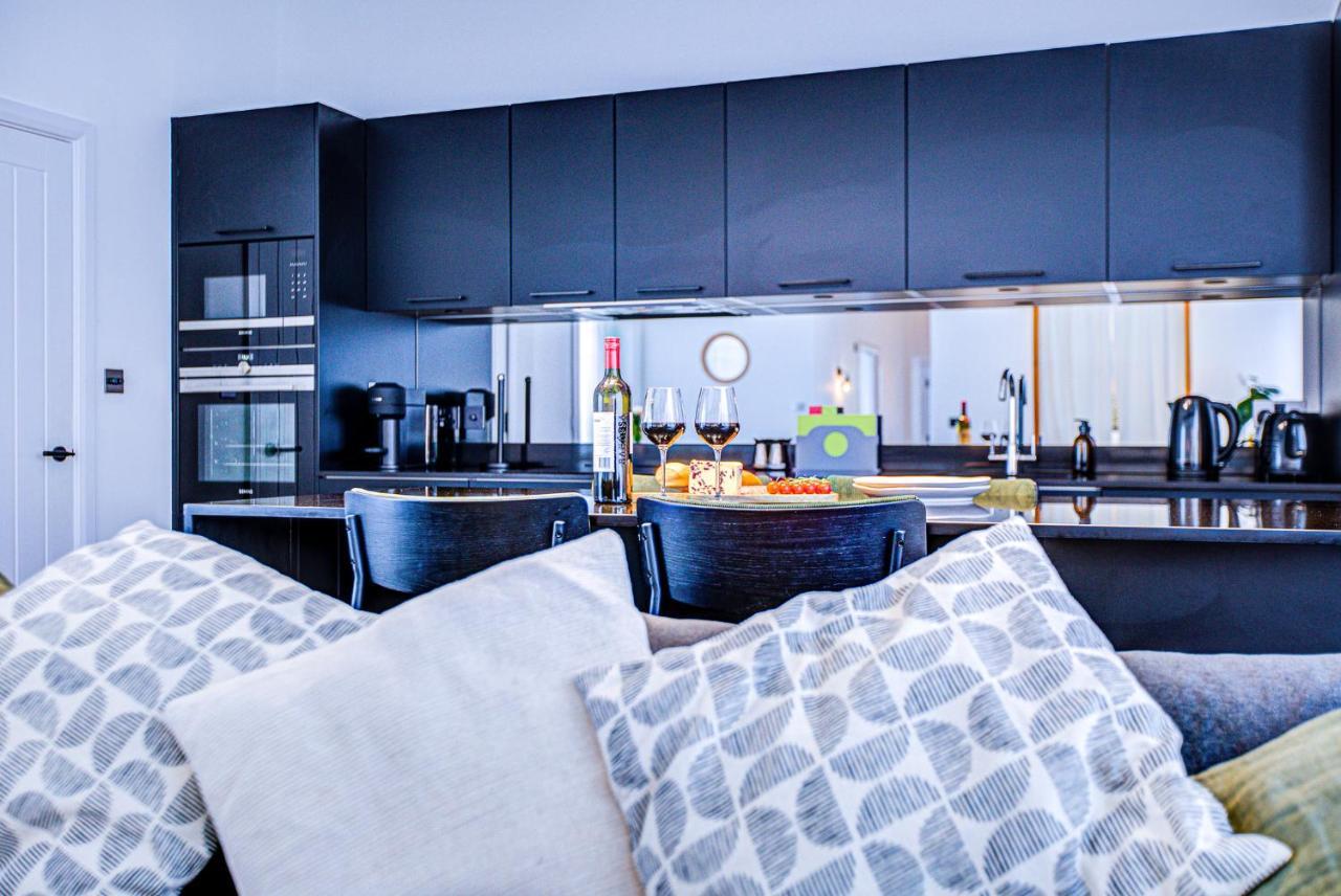 Stunning Penthouse Close To Queen's Park - Mega Fast Internet Apartamento *
