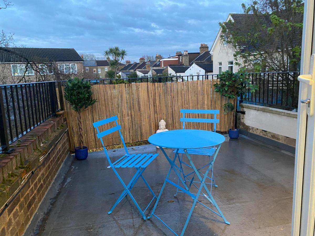 Appartement Spacious Modern 2 Bedroom Flat *