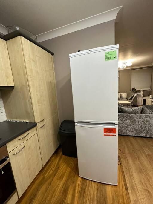 A 2 Standard Bedrooms Flat Apartamento