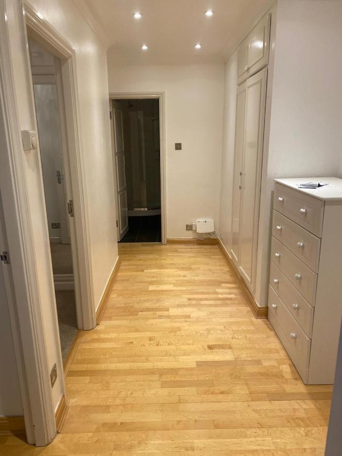 Cozy Two Bedroom Flat In The Heart Of London