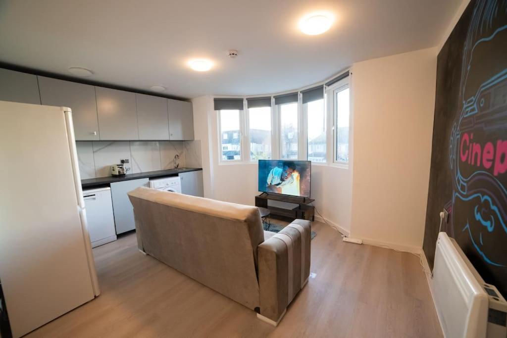 Spacious And Stylish 1 Bed Modern Flat Appartement