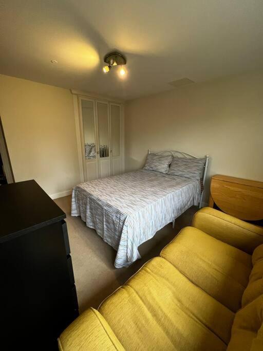 Stylish One Bedroom Flat Furnished Appartement Londen