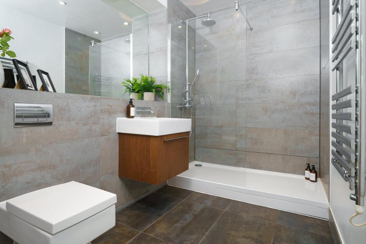 Trafalgar Sq 1 Bedr, 3 Beds Sleeps 6 Apartment