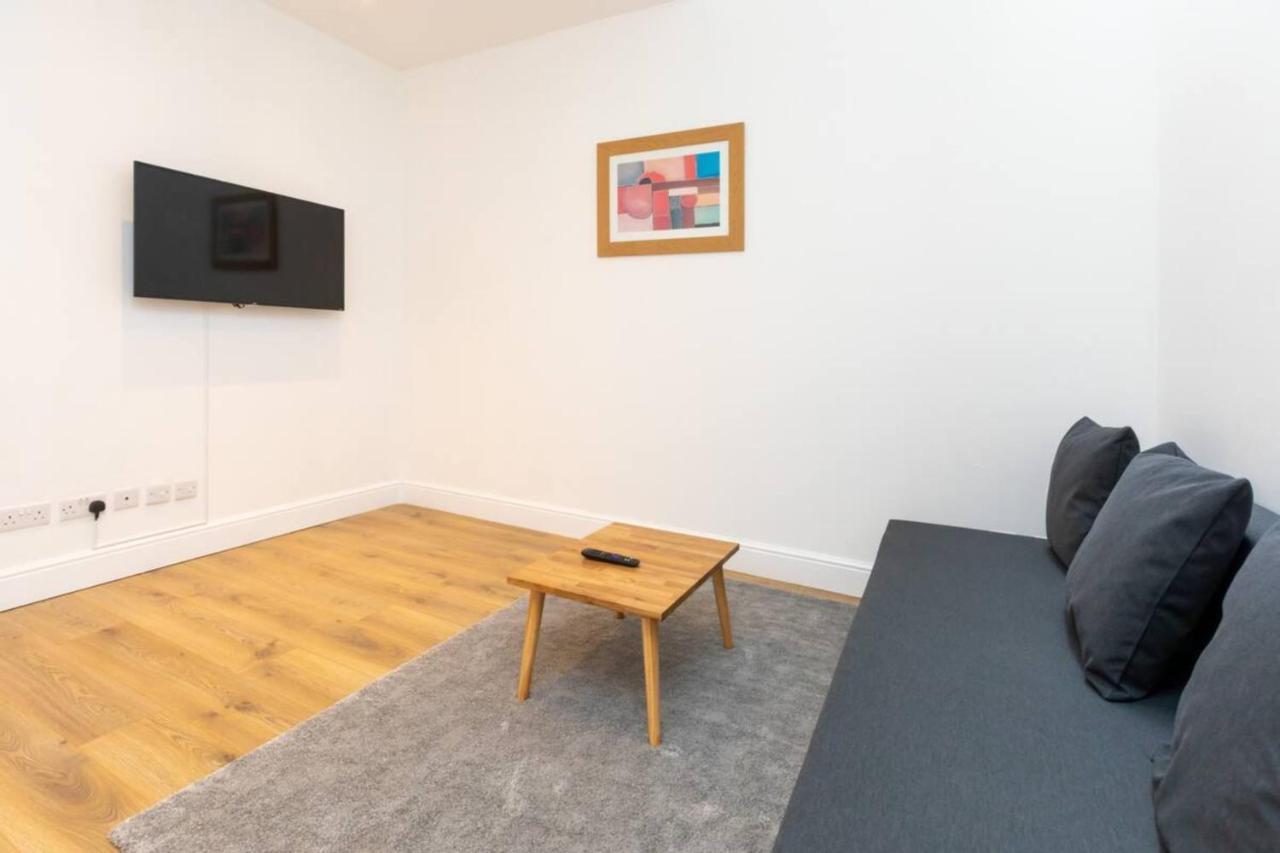 Newly Renovated 1bd Flat - Camden Apartment