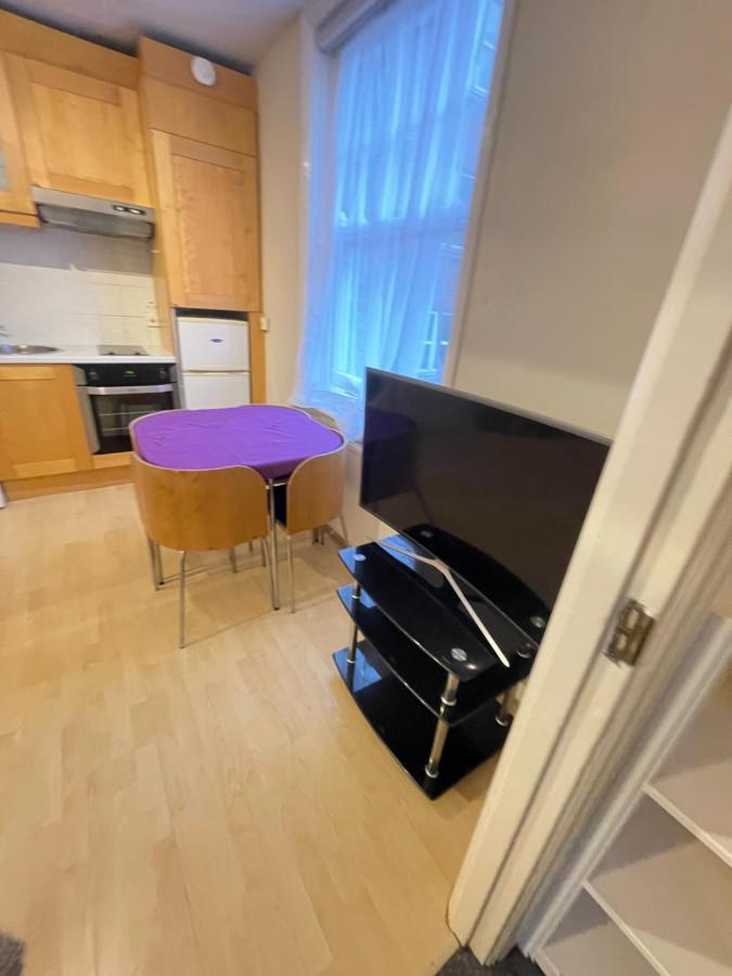 First Floor Lisson Street * London