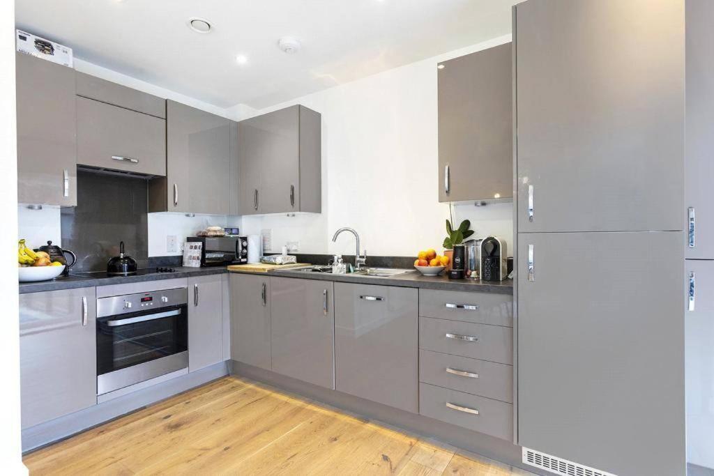 Apartment Relax In Beautiful & Cosy -zone 1 London