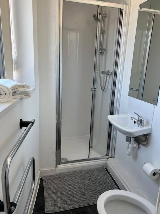 2bed Flat With Great Views Appartement Londres