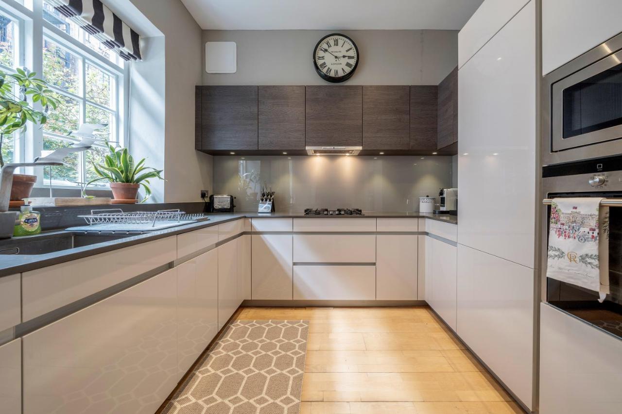 Luxurious Mews House Next To Hyde Park Apartamento Londres