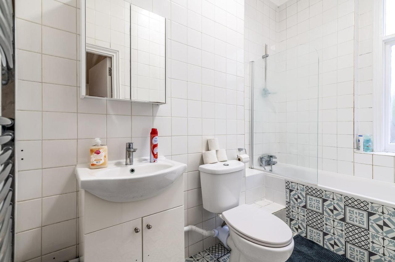 Cozy One Bedroom Appartement *