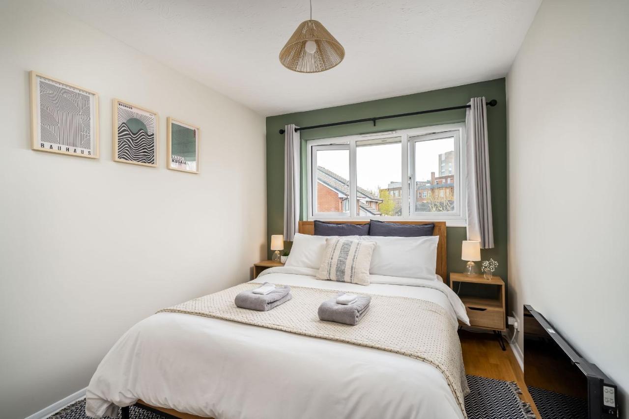 Homely And Stylish Bermondsey With Parking