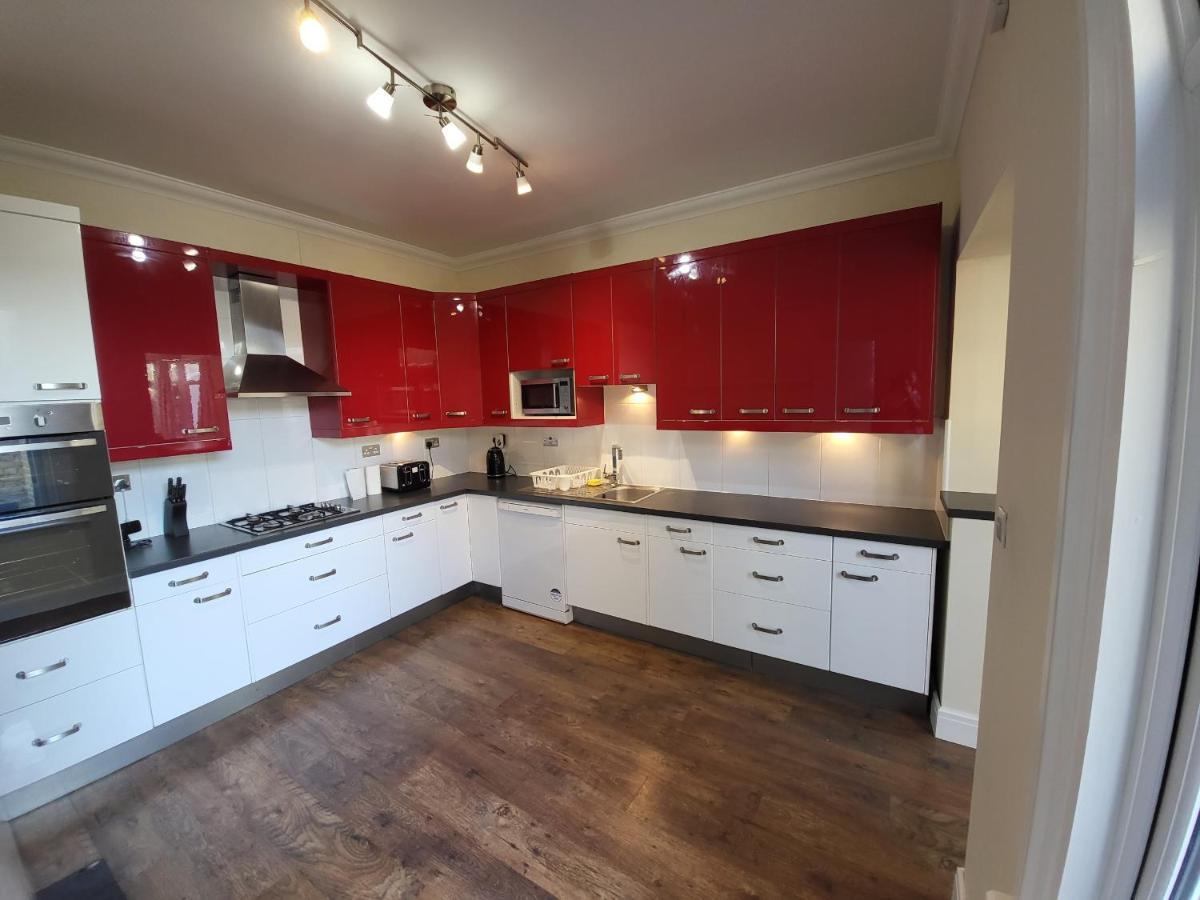 Spacious Central 5 Bedroom House By Tube Station Apartamento