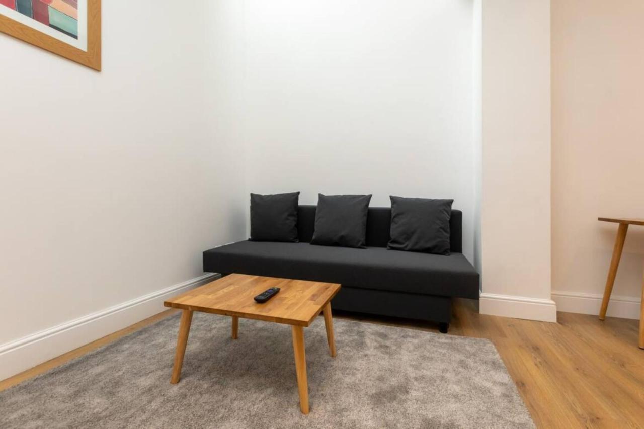 Newly Renovated 1bd Flat - Camden Apartment *
