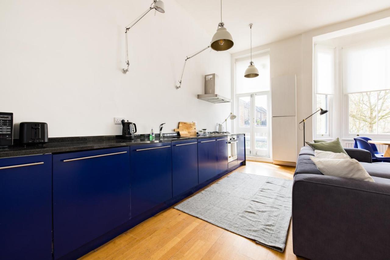 Stylish & Spacious Notting Hill Loft *