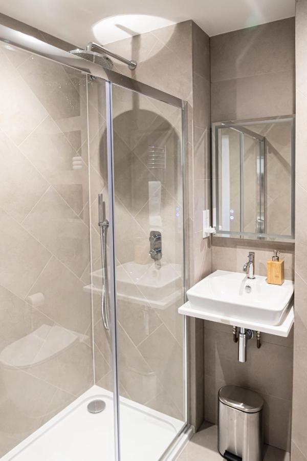 Amazing New Spacious In Se1 Apartamento