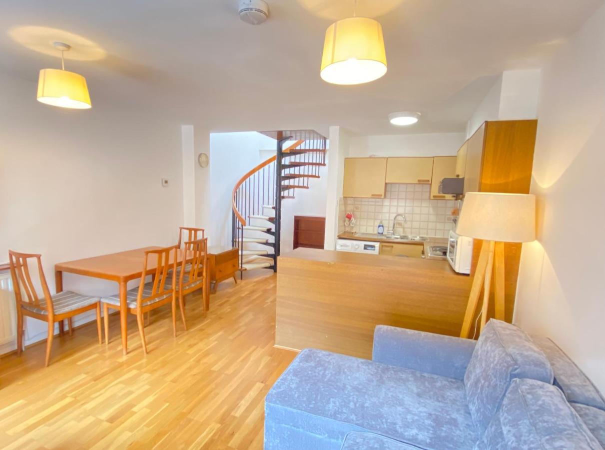 Cosy Duplex In Appartement Londen