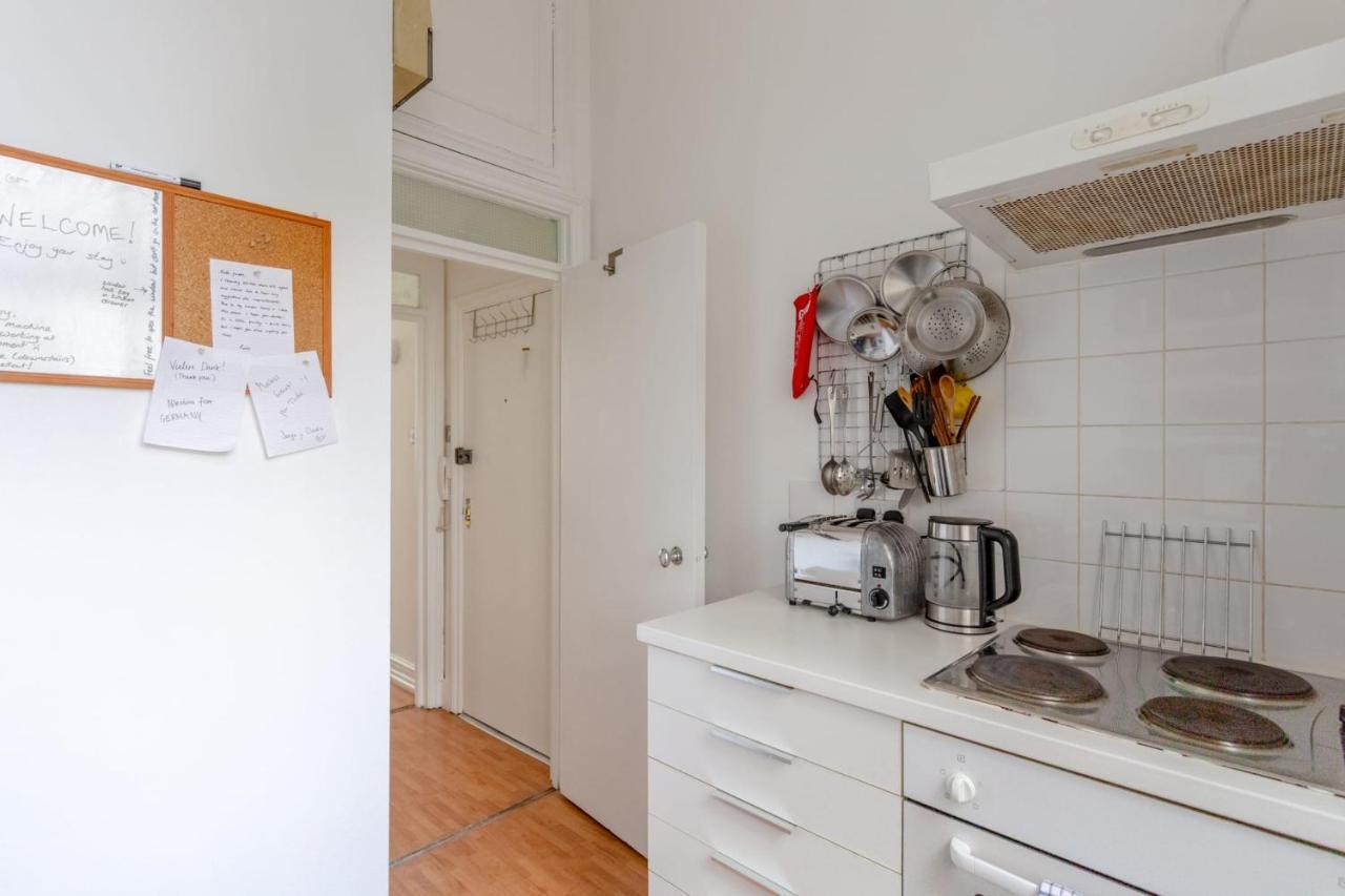 Spacious Near Kensington Gardens *