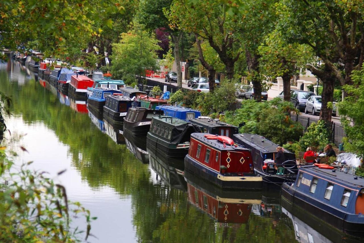 The Luxury 'treehouse' - One Bed Little Venice Apartment London
