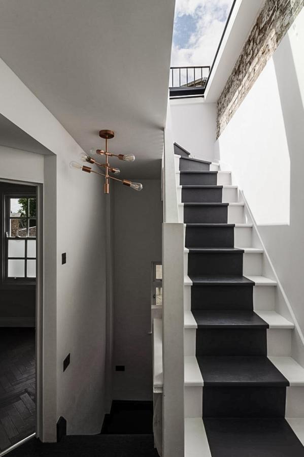 Stunning Townhouse With Large Roof Terrace Londres