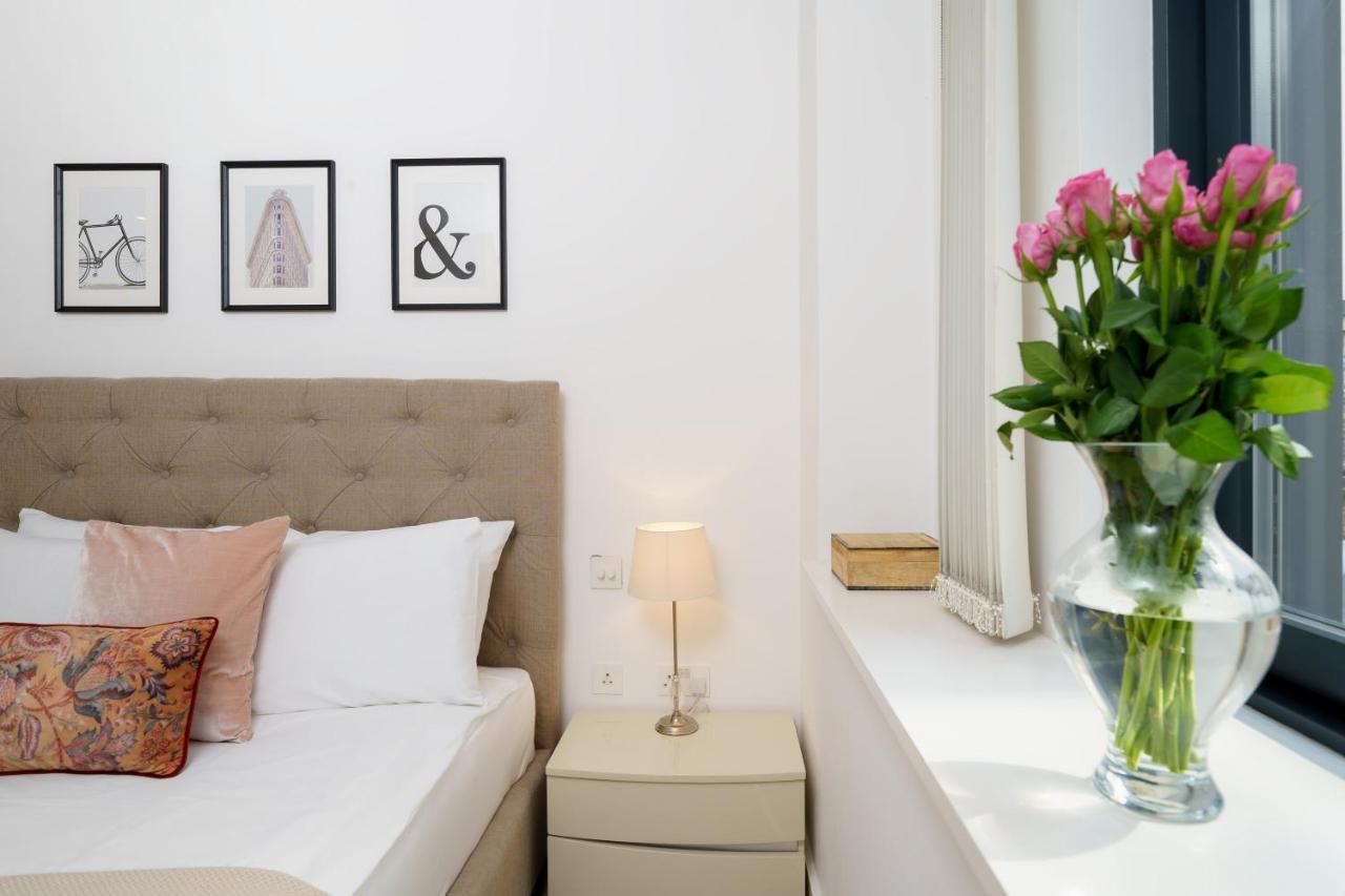 Trafalgar Sq 1 Bedr, 3 Beds Sleeps 6 London