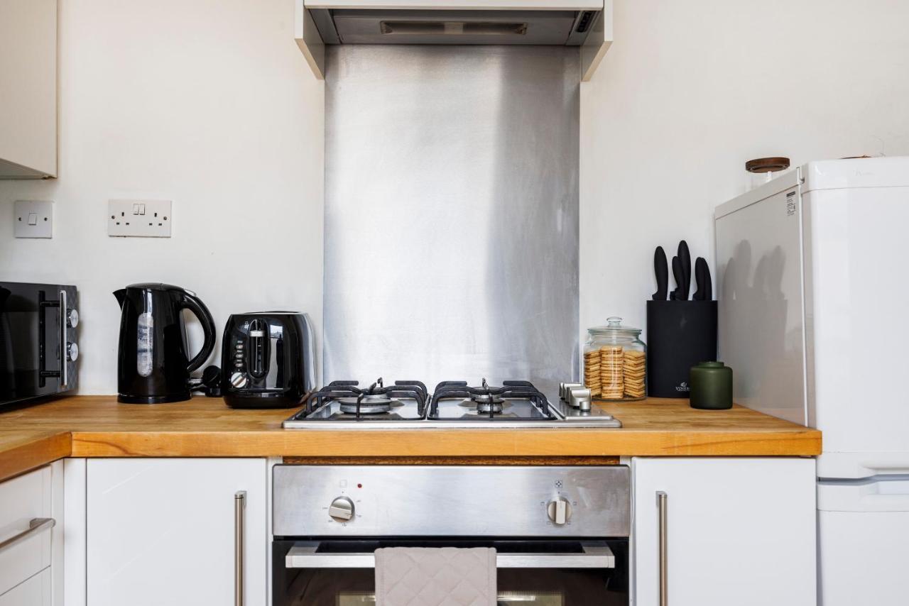 Apartamento Stylish Opposite Westfields