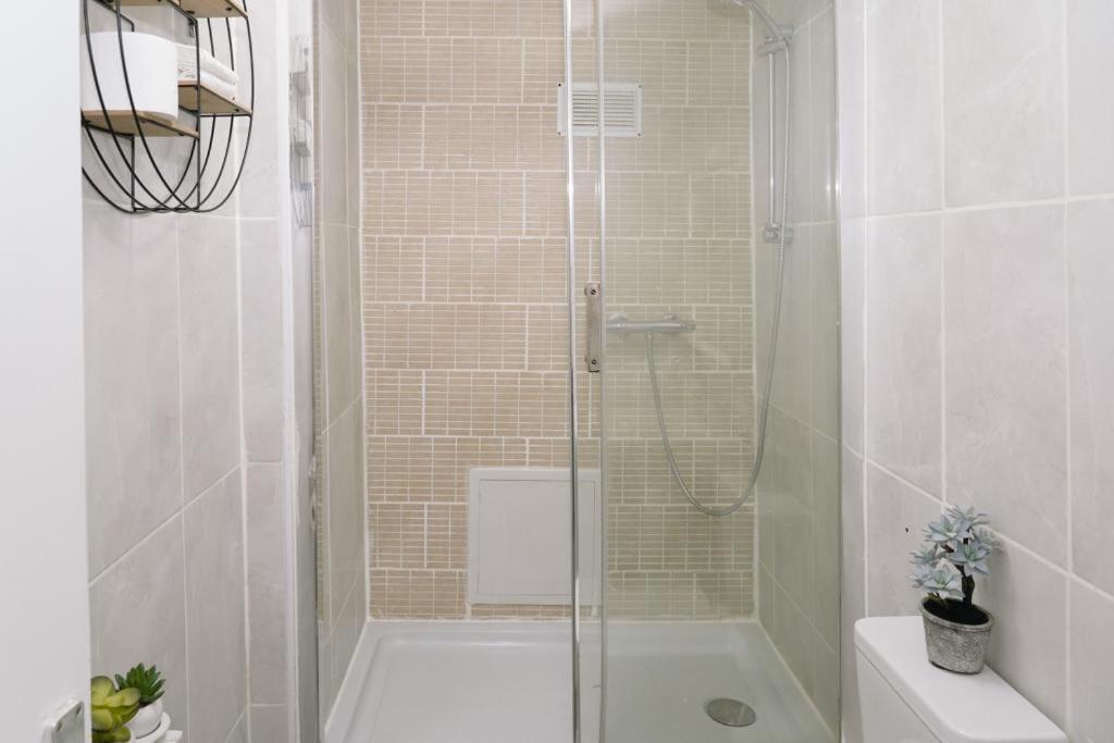 Hyde Park 1-bedroom *