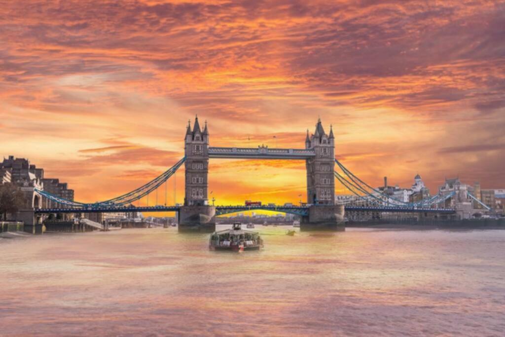 Apartment Tower Bridge! Immaculate One Bed