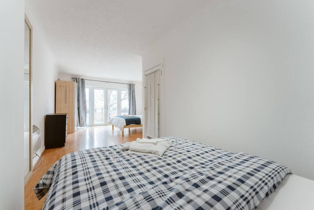 Apartamento Up To 4 People, In A Share House Next To Bridge *