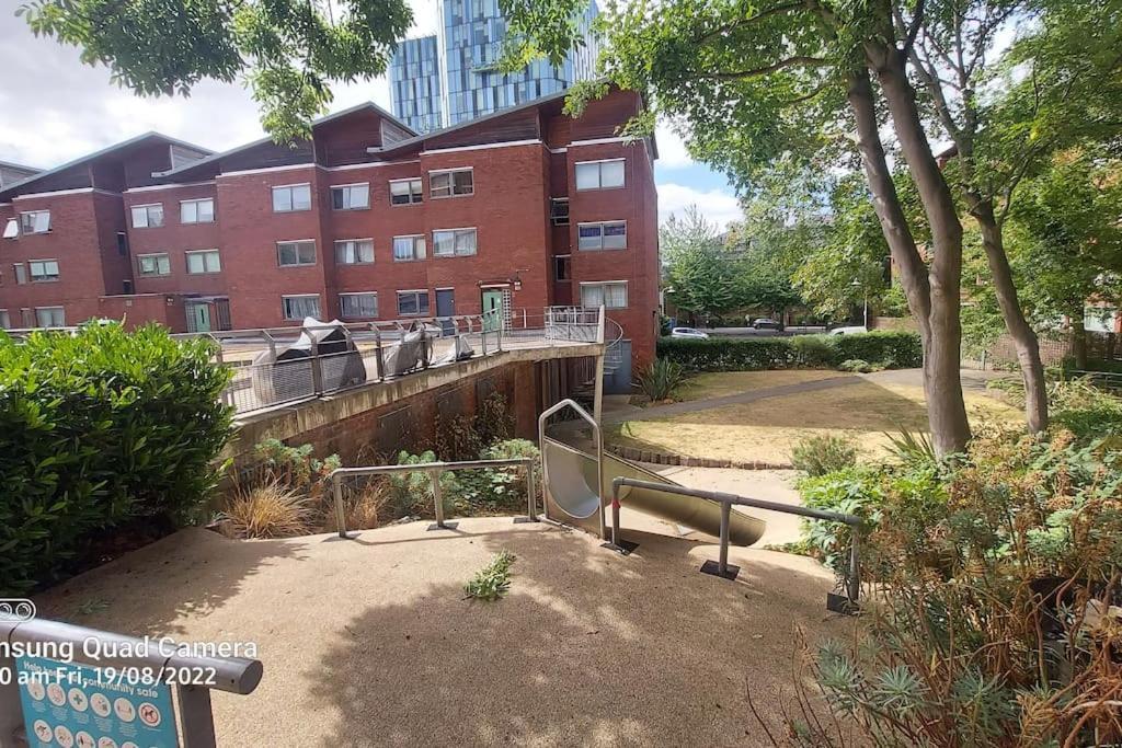 Apartamento Apartment, Kings Cross 6 Mins Walk *