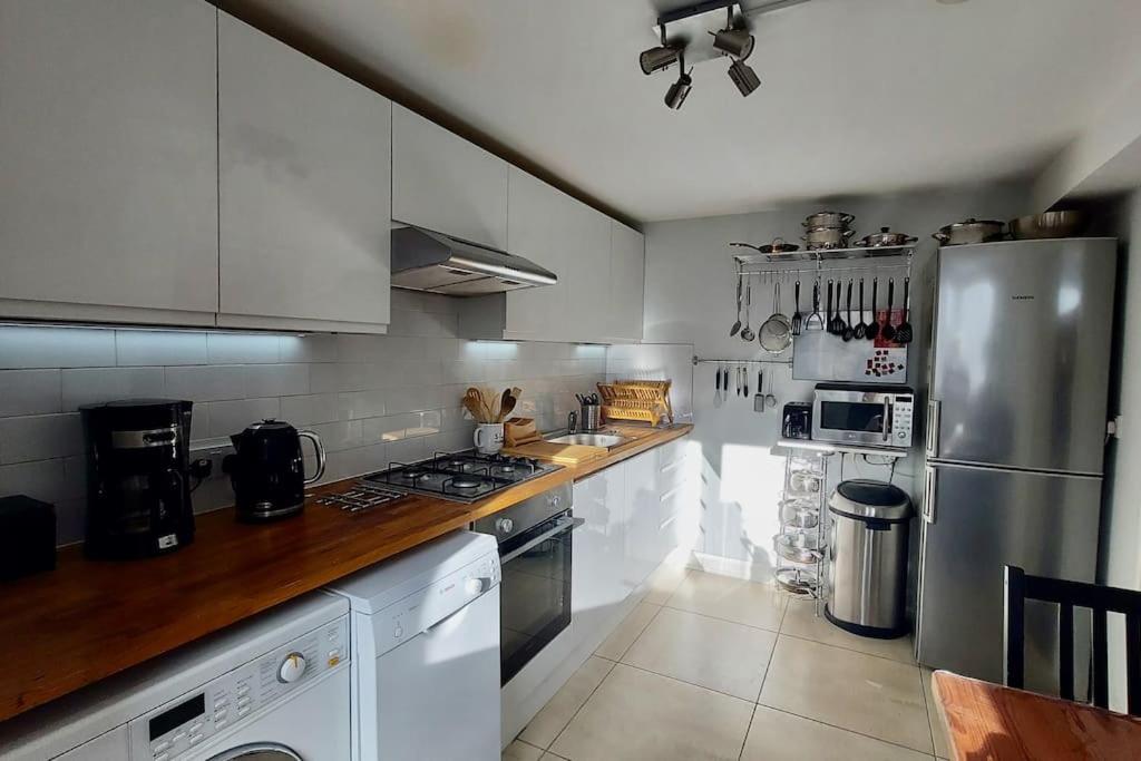 Apartment, Kings Cross 6 Mins Walk Apartment London
